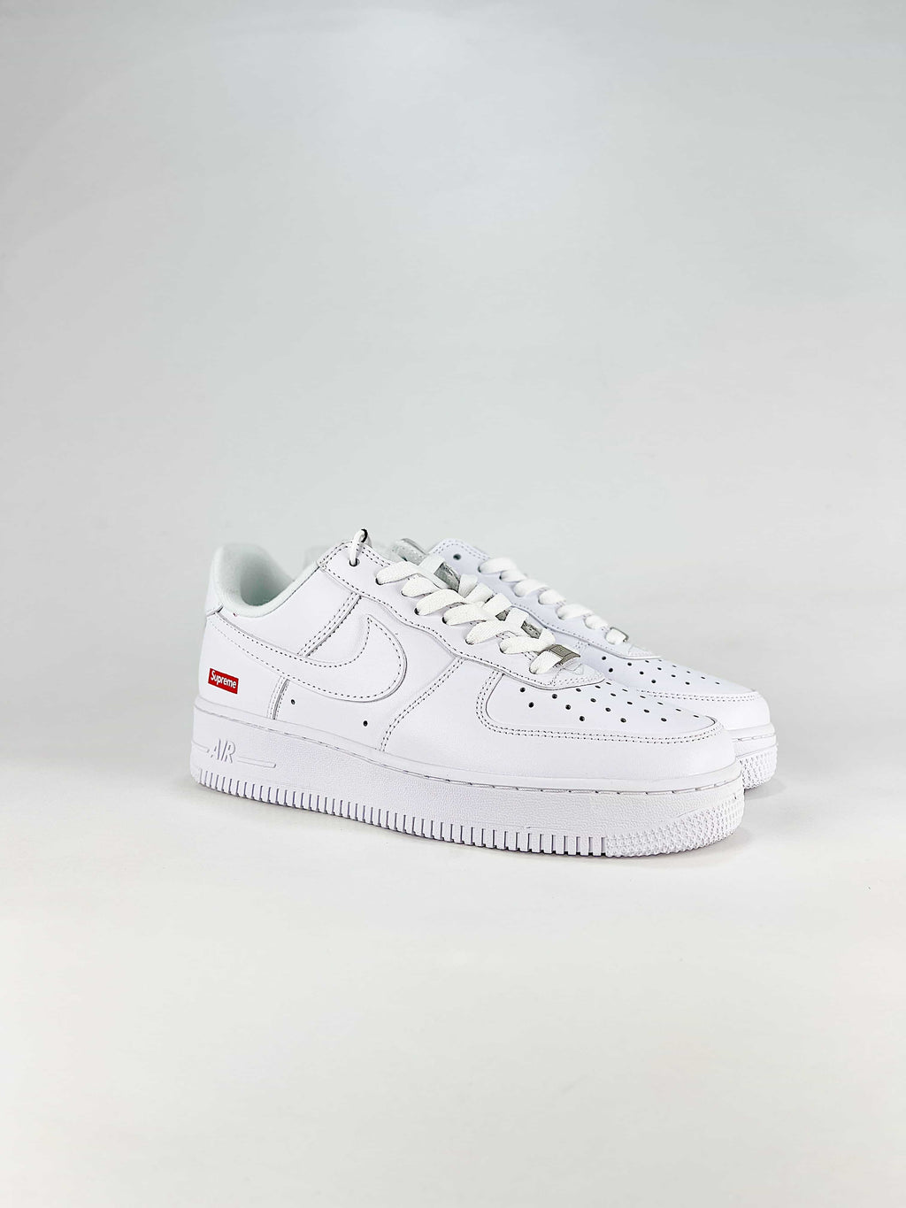 AIR FORCE 1 X SUPREME WHITE