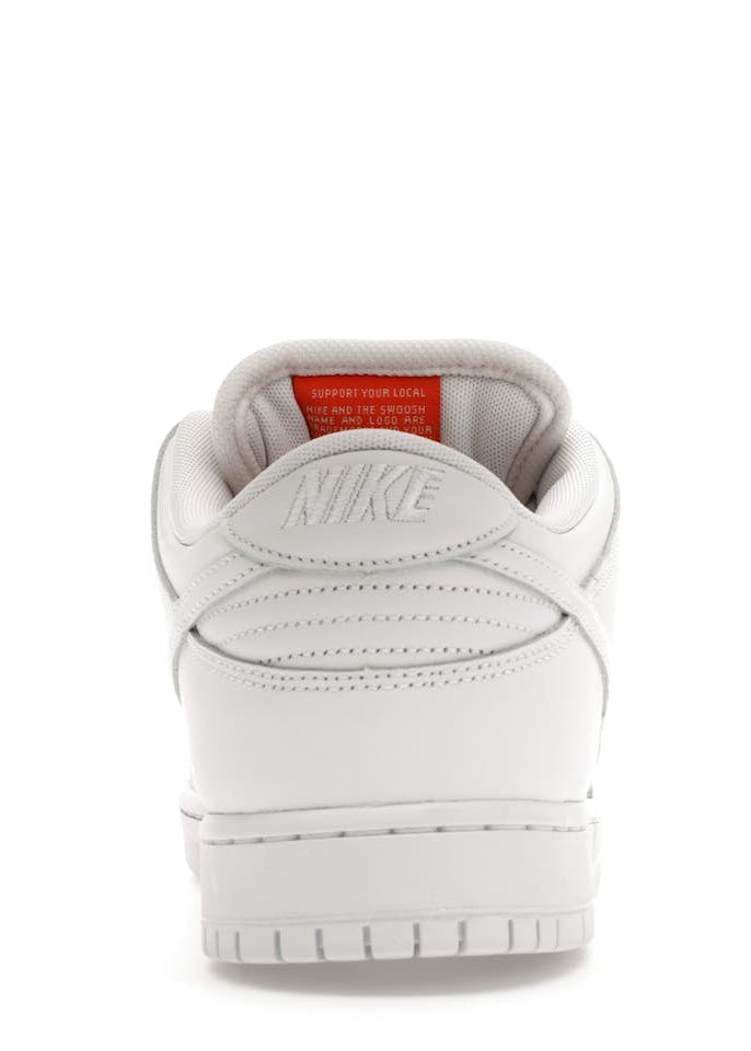 NIKE SB DUNK LOW TRIPLE WHITE