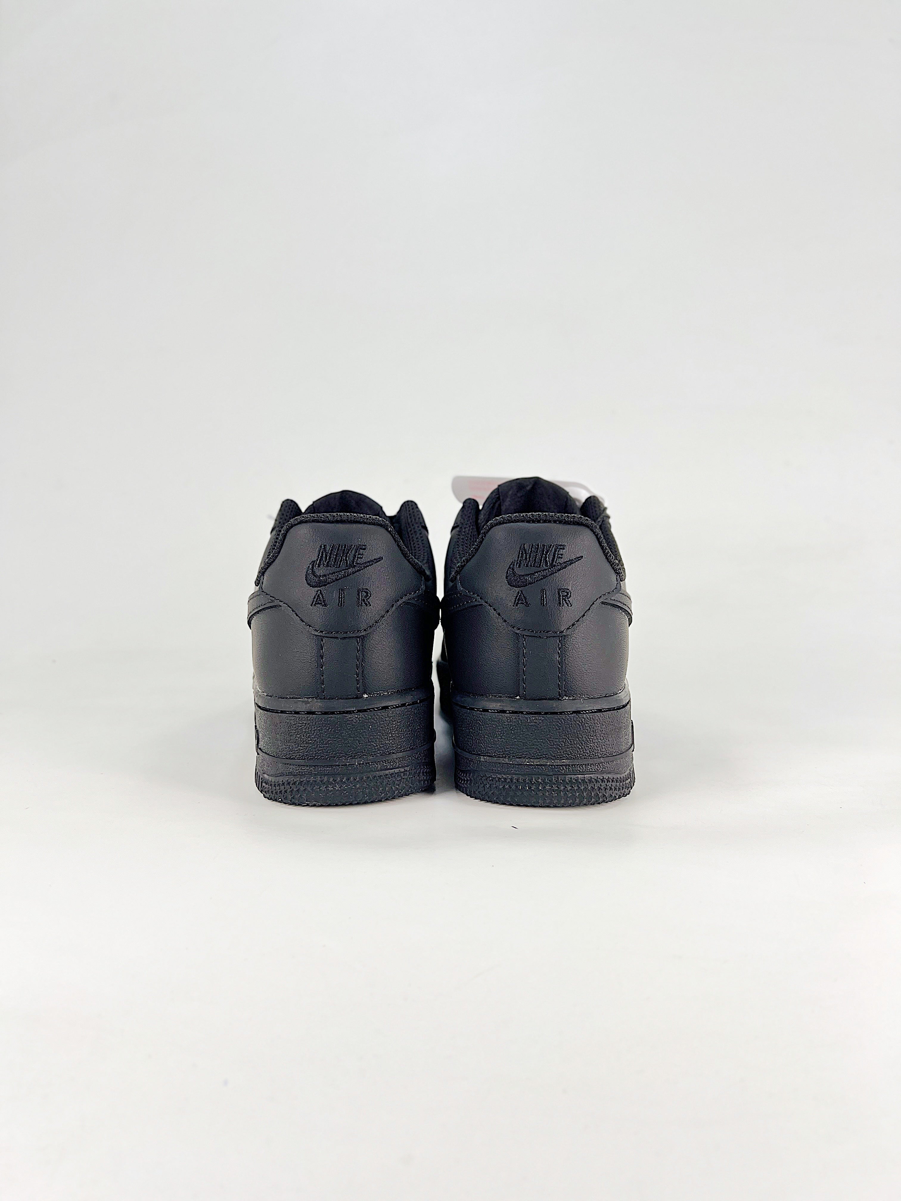 AIR FORCE 1 BLACK