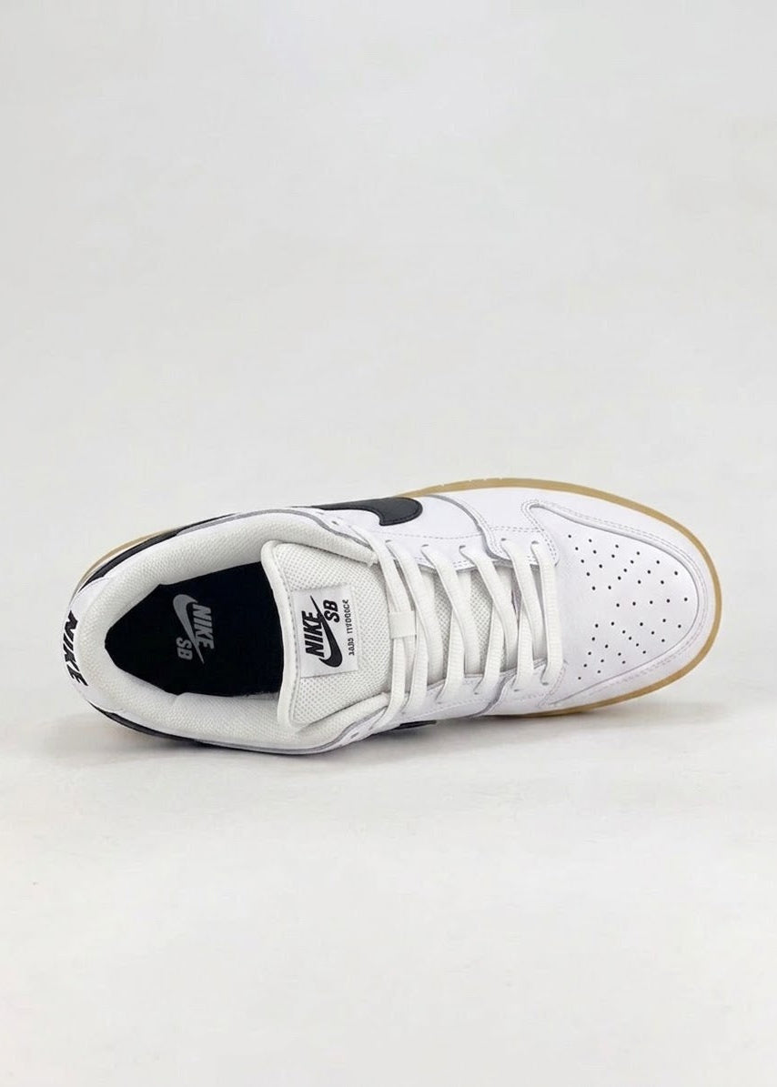 NIKE SB DUNK LOW WHITE GUM
