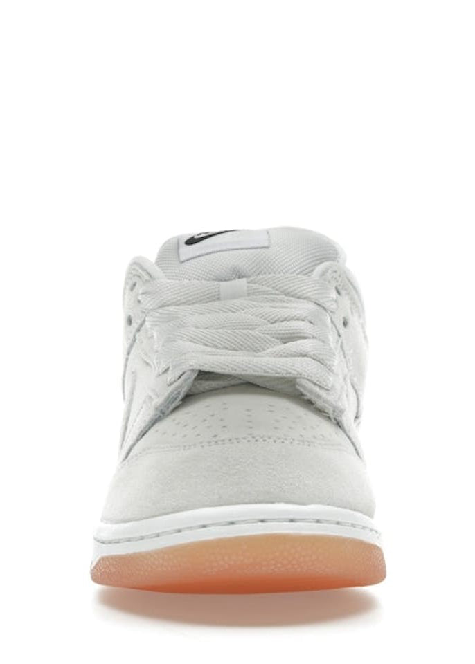 NIKE SB DUNK LOW “PALE IVORY”