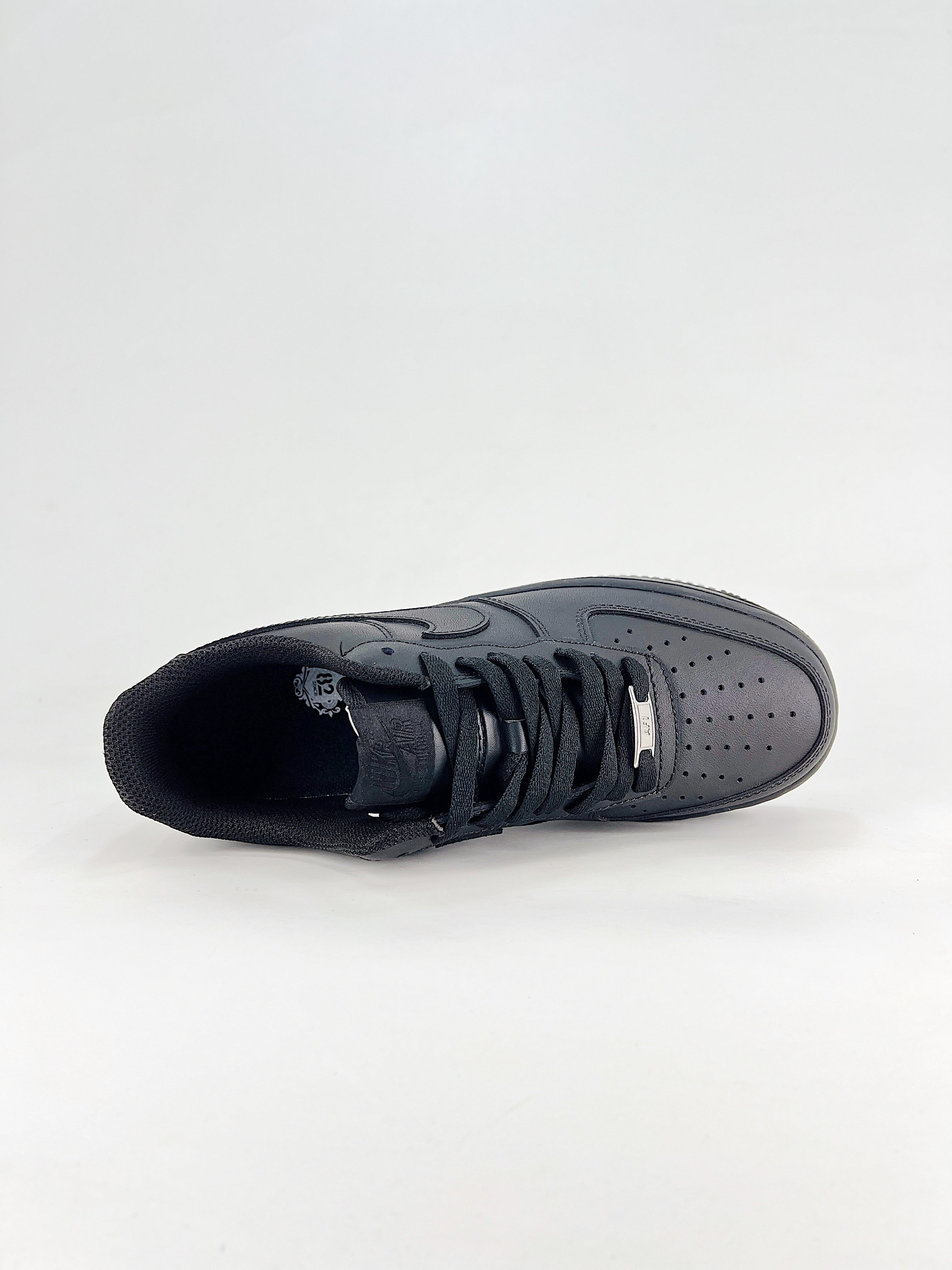 AIR FORCE 1 BLACK
