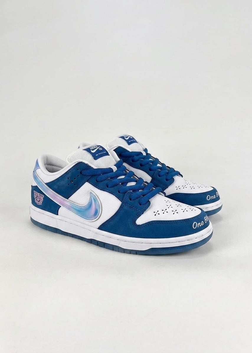 NIKE SB DUNK LOW X BORN X RAISED