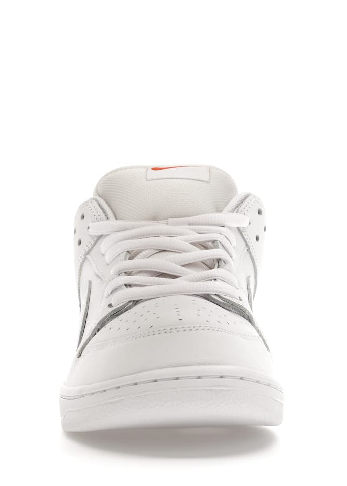 NIKE SB DUNK LOW TRIPLE WHITE